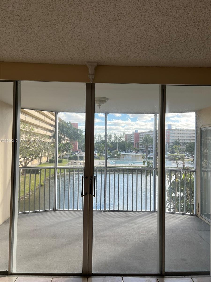 303-1 2 / 2 1315 sq. ft. $ 2026-04-28 0 Photo