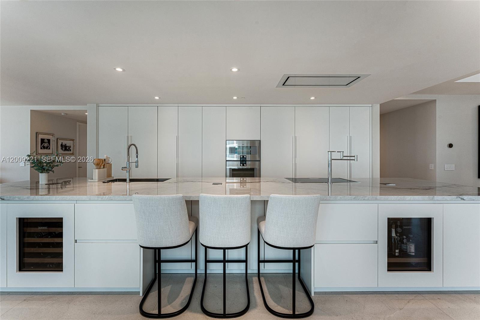 See details 801 3 / 6 4487 sq. ft. $ 2026-04-28 0 Photo