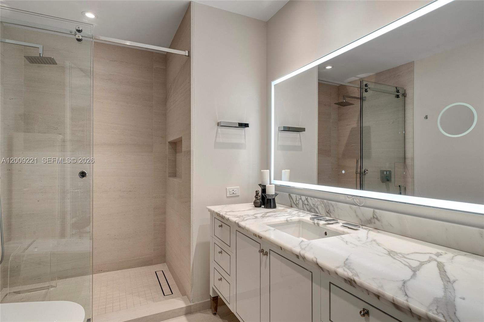 See details 801 3 / 6 4487 sq. ft. $ 2026-04-28 0 Photo