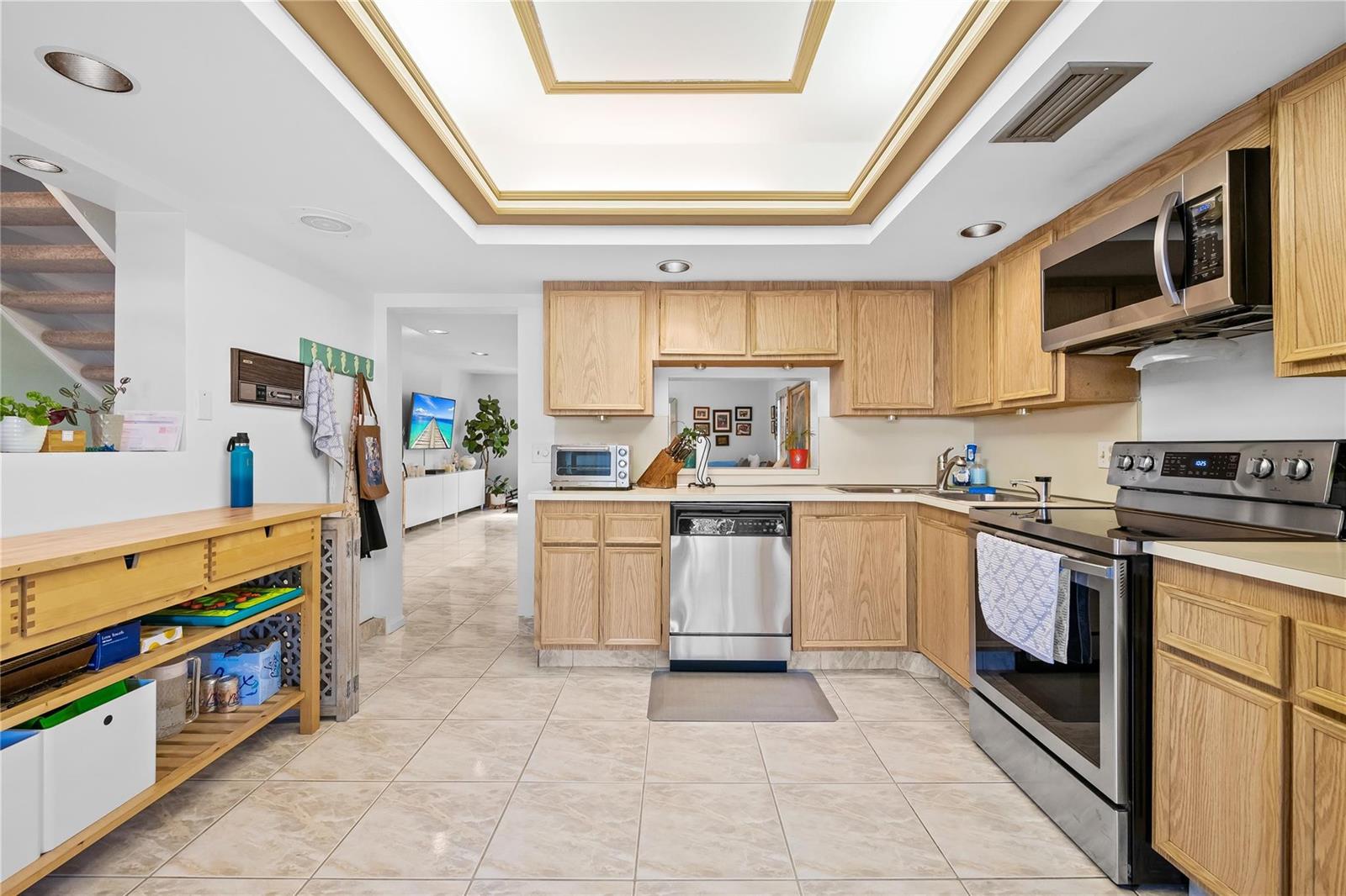 3225 3 / 3 1650 sq. ft. $ 2026-06-19 0 foto