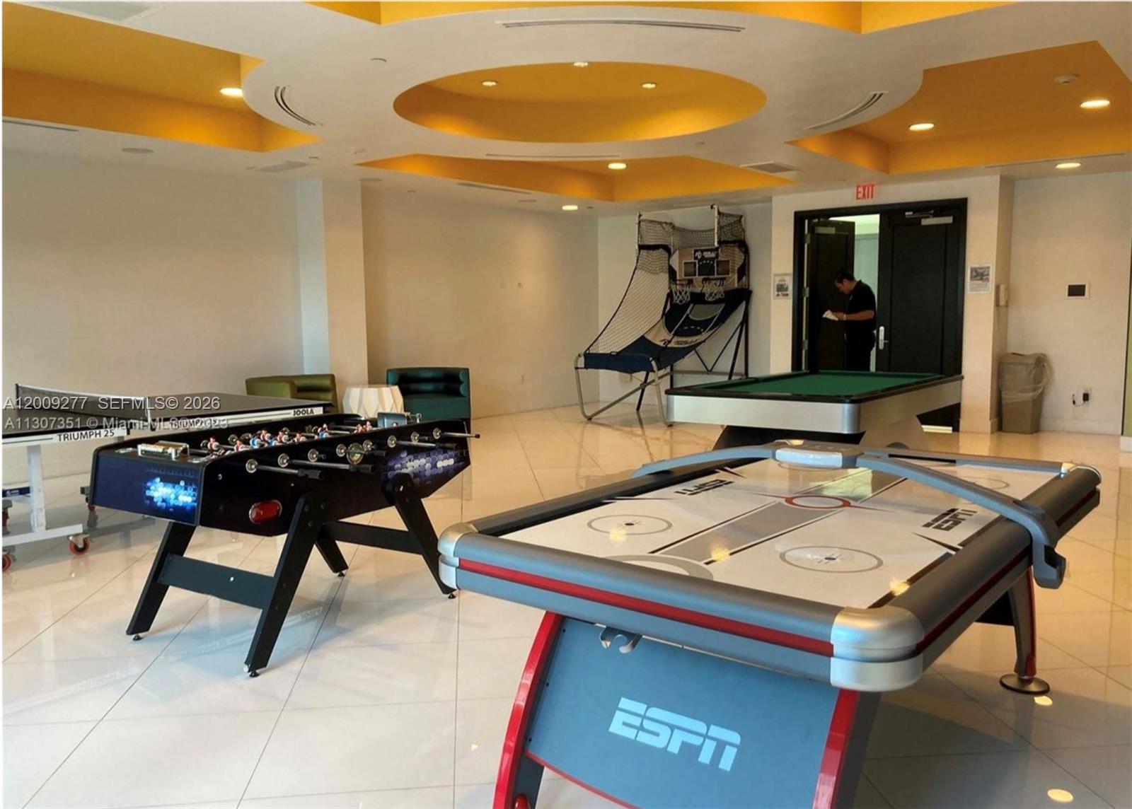 Photo of 3201 183rd St  #1702, Aventura, Florida, 33160 - 