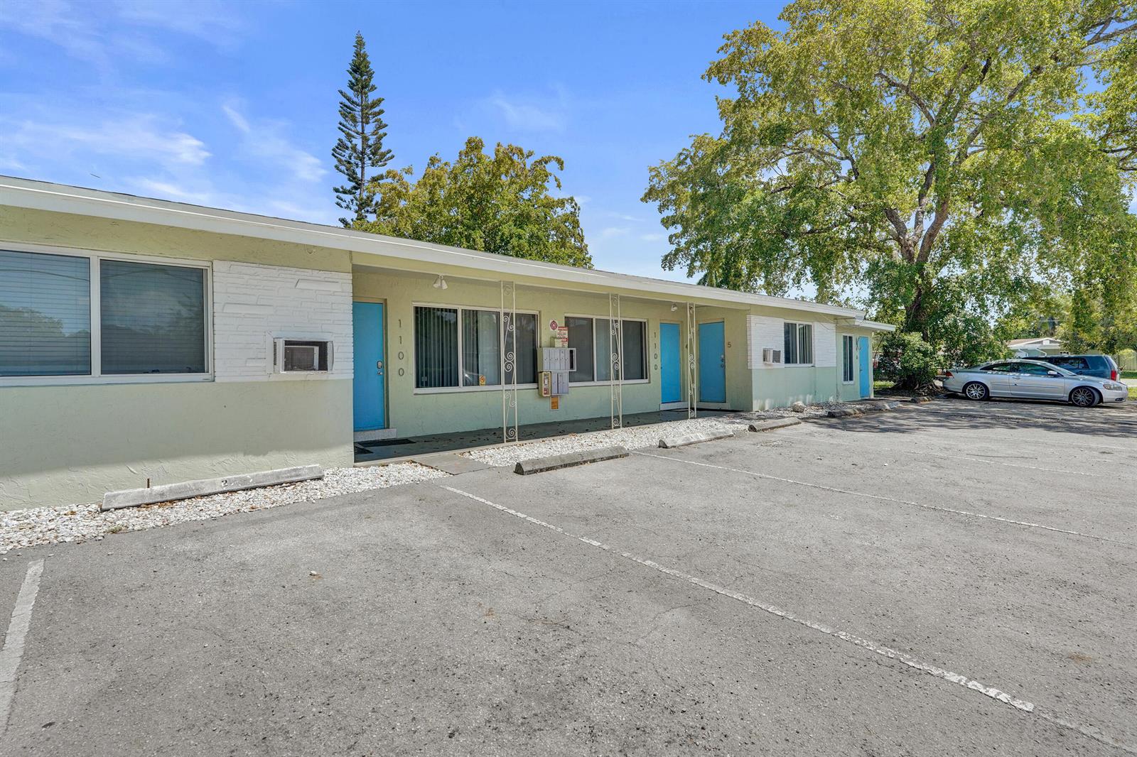 See details 1-8 / 0 sq. ft. $ 2026-05-27 0 Photo