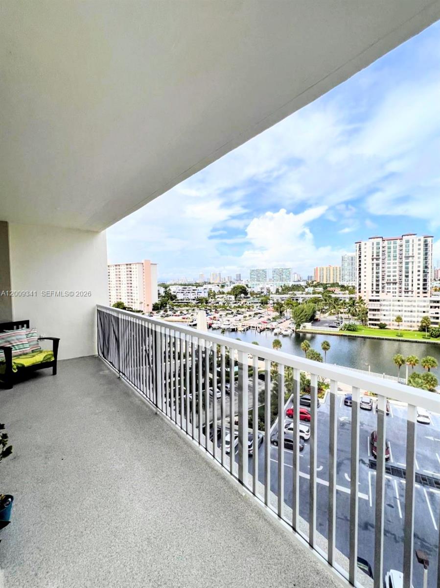 915 2 / 2 1220 sq. ft. $ 2026-04-28 0 Photo