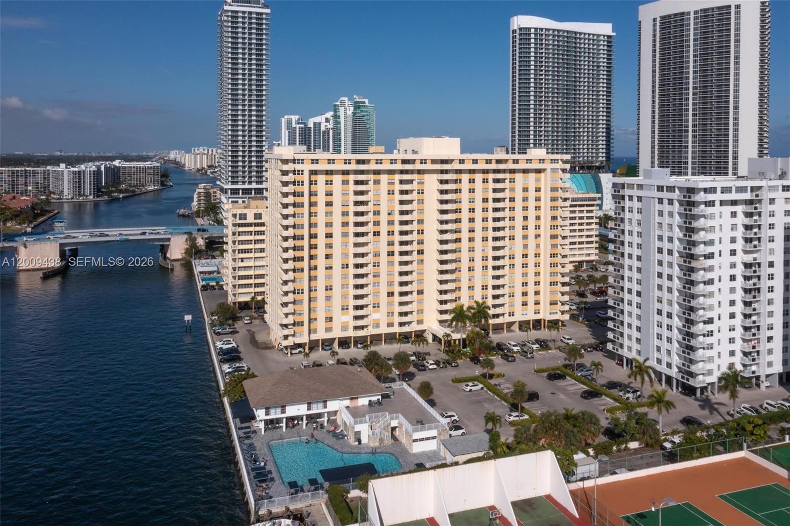 Photo of 1833 Ocean Dr  #808, Hallandale Beach, Florida, 33009 - 