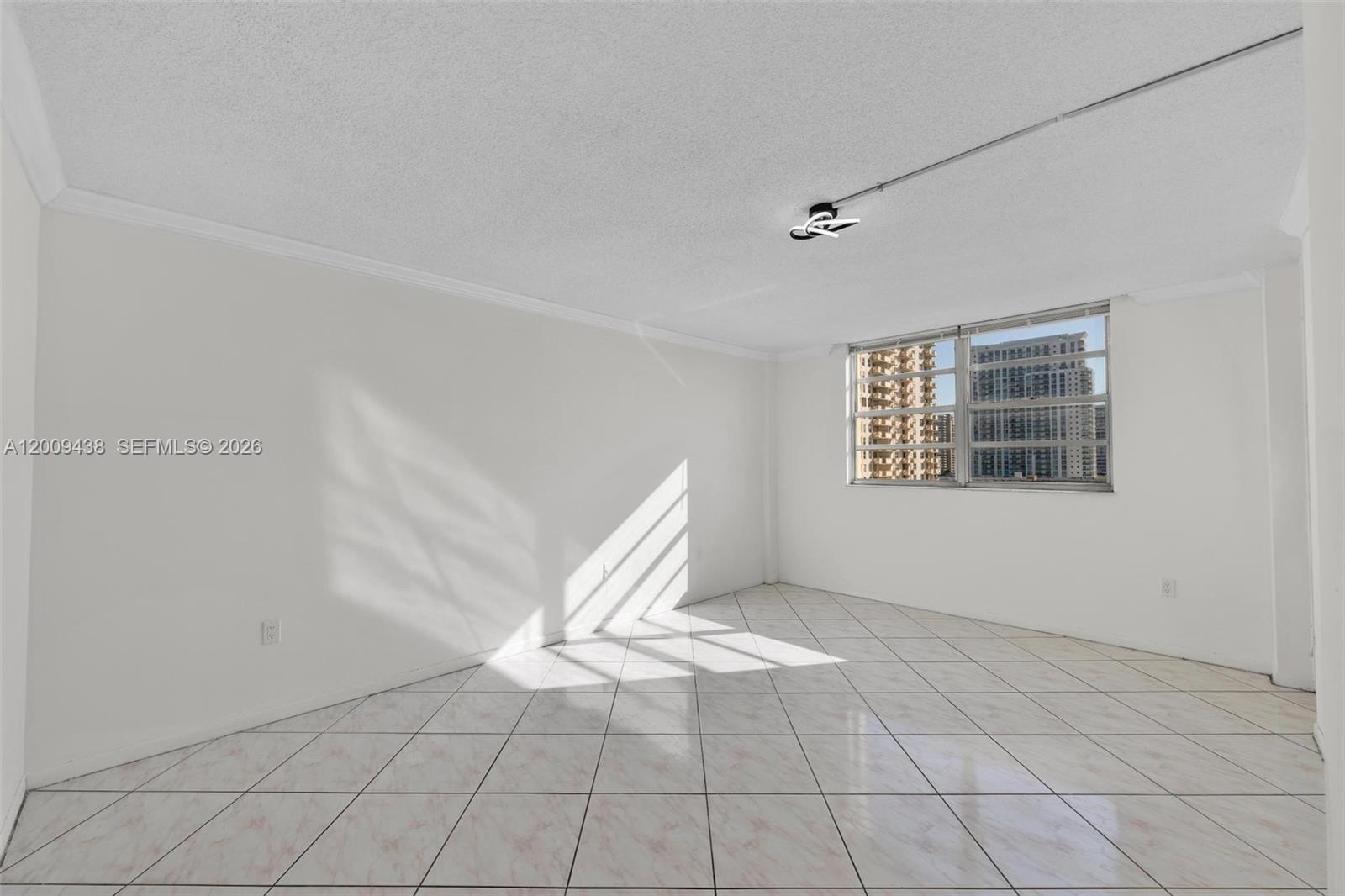 Photo of 1833 Ocean Dr  #808, Hallandale Beach, Florida, 33009 - 