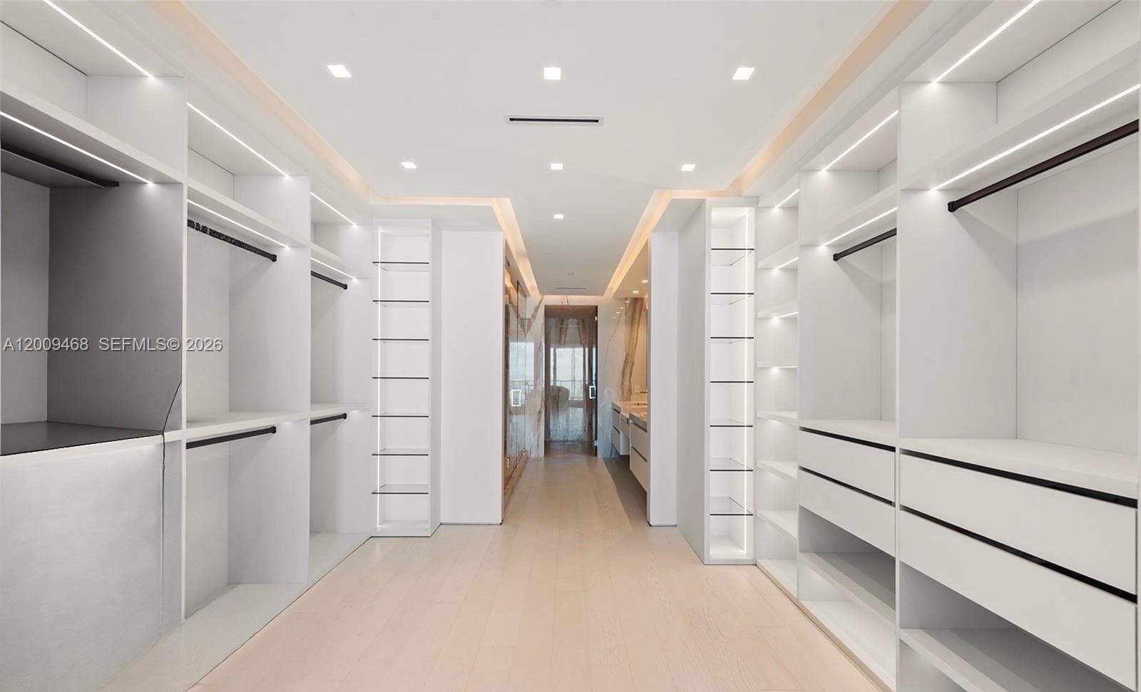 1206 3 / 4 2508 sq. ft. $ 2026-04-28 0 Photo