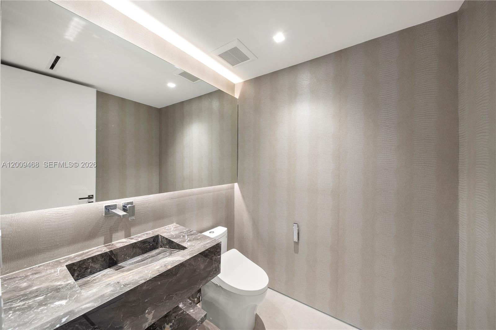 1206 3 / 4 2508 sq. ft. $ 2026-04-28 0 Photo