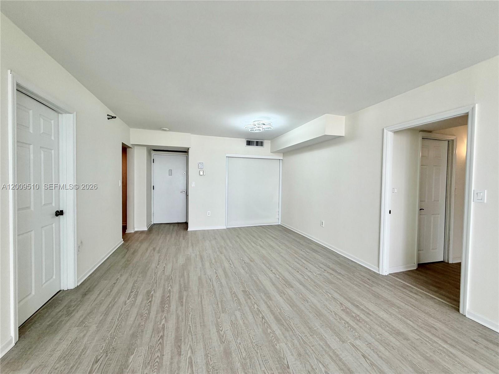 Photo of 20515 Country Club Dr  #1642, Aventura, Florida, 33180 - 