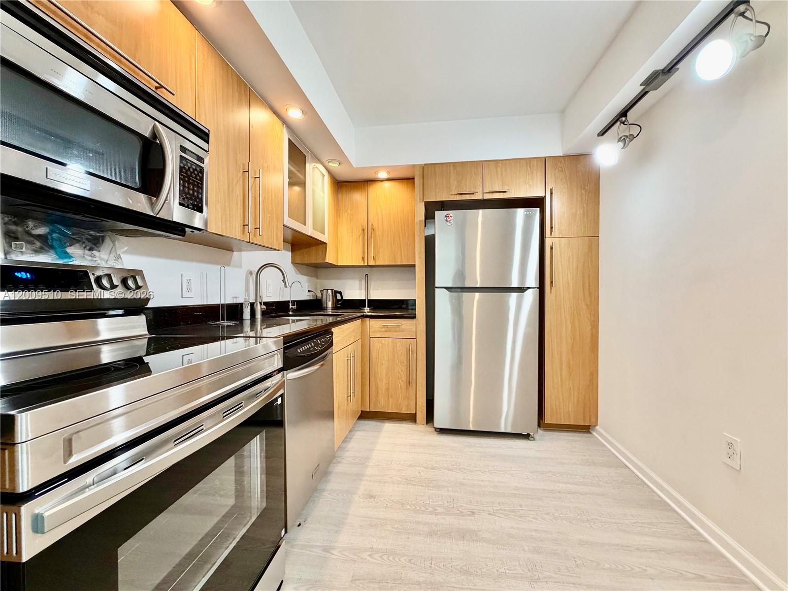Photo of 20515 Country Club Dr  #1642, Aventura, Florida, 33180 - 