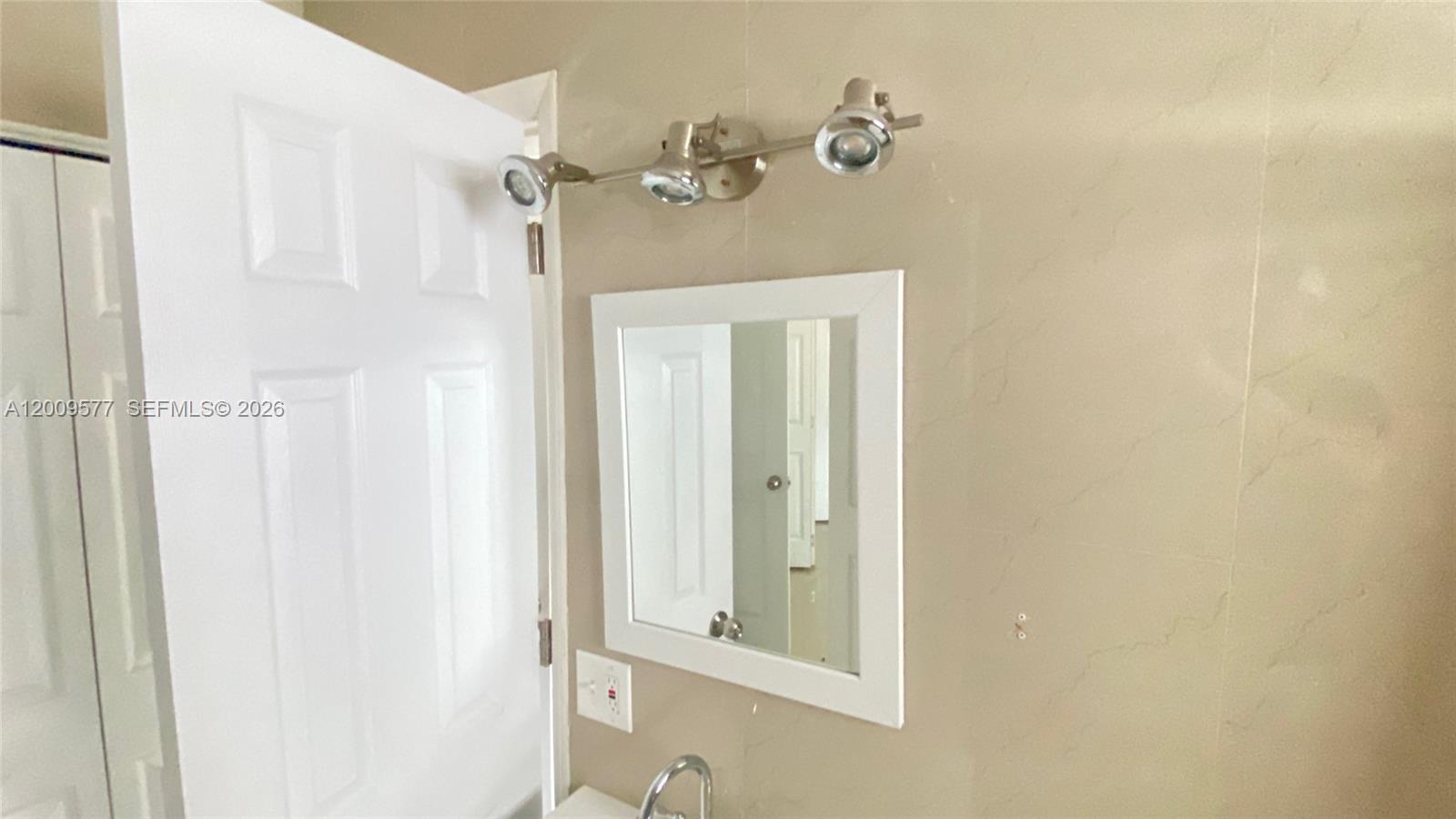   /  2465 sq. ft. $ 2026-04-29 0 Photo