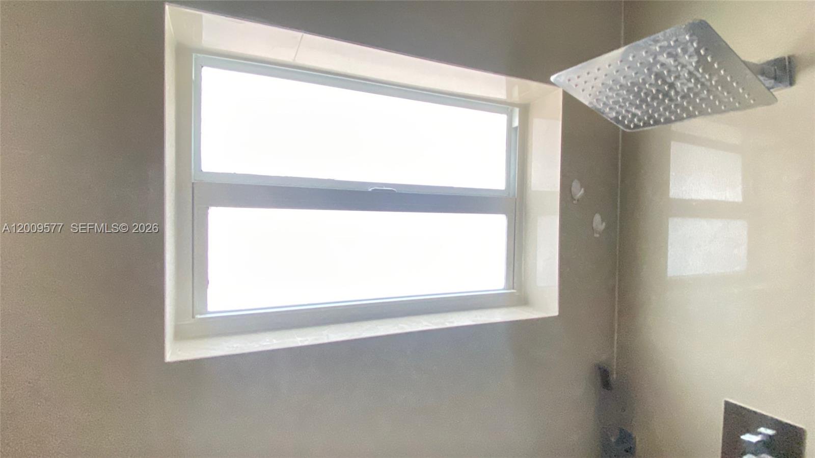   /  2465 sq. ft. $ 2026-04-29 0 Photo