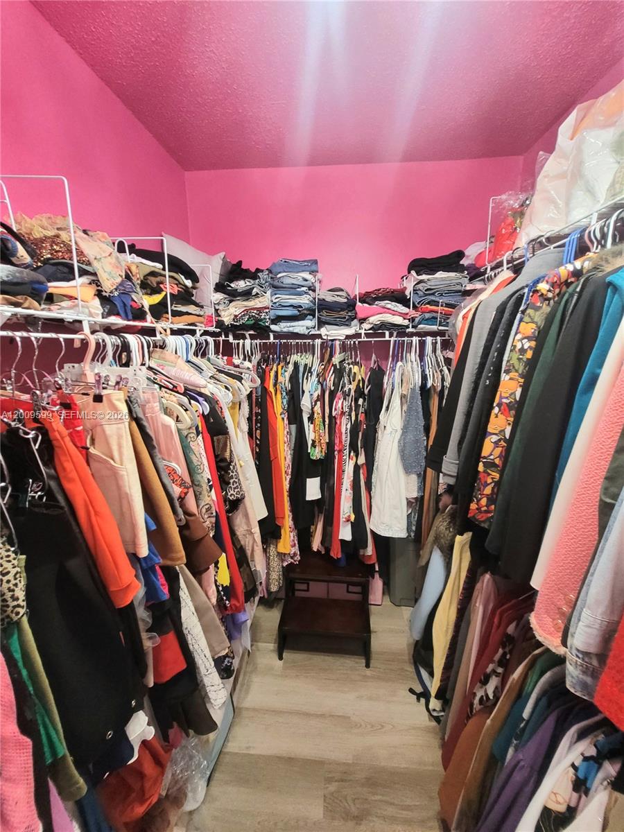 611-2 2 / 2 1315 sq. ft. $ 2026-05-15 0 Photo