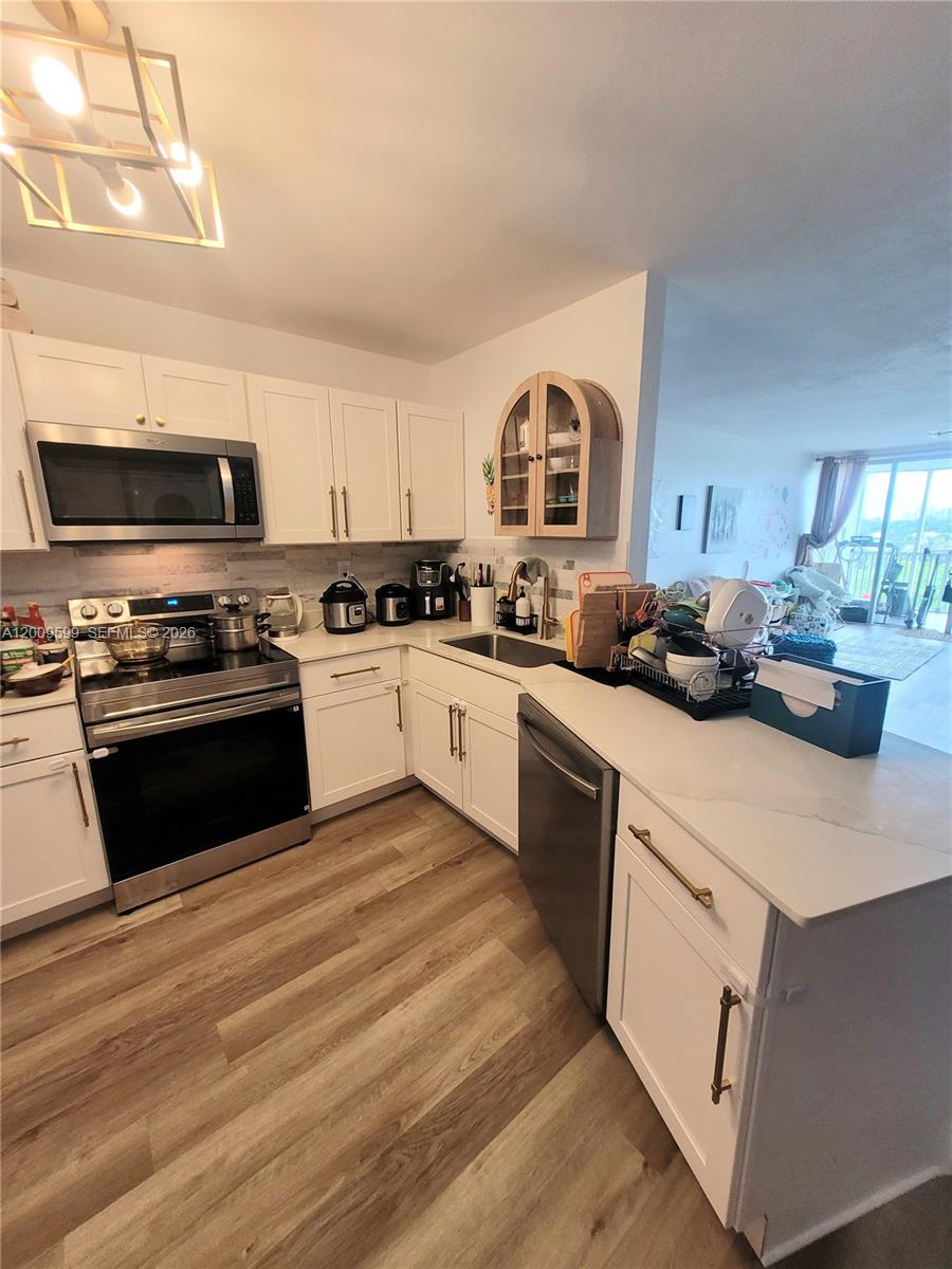 611-2 2 / 2 1315 sq. ft. $ 2026-05-15 0 Photo