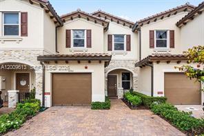 Ver detalles 2781 3 / 3 1426 sq. ft. $ 2026-05-06 0 foto