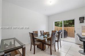 Ver detalles 2781 3 / 3 1426 sq. ft. $ 2026-05-06 0 foto