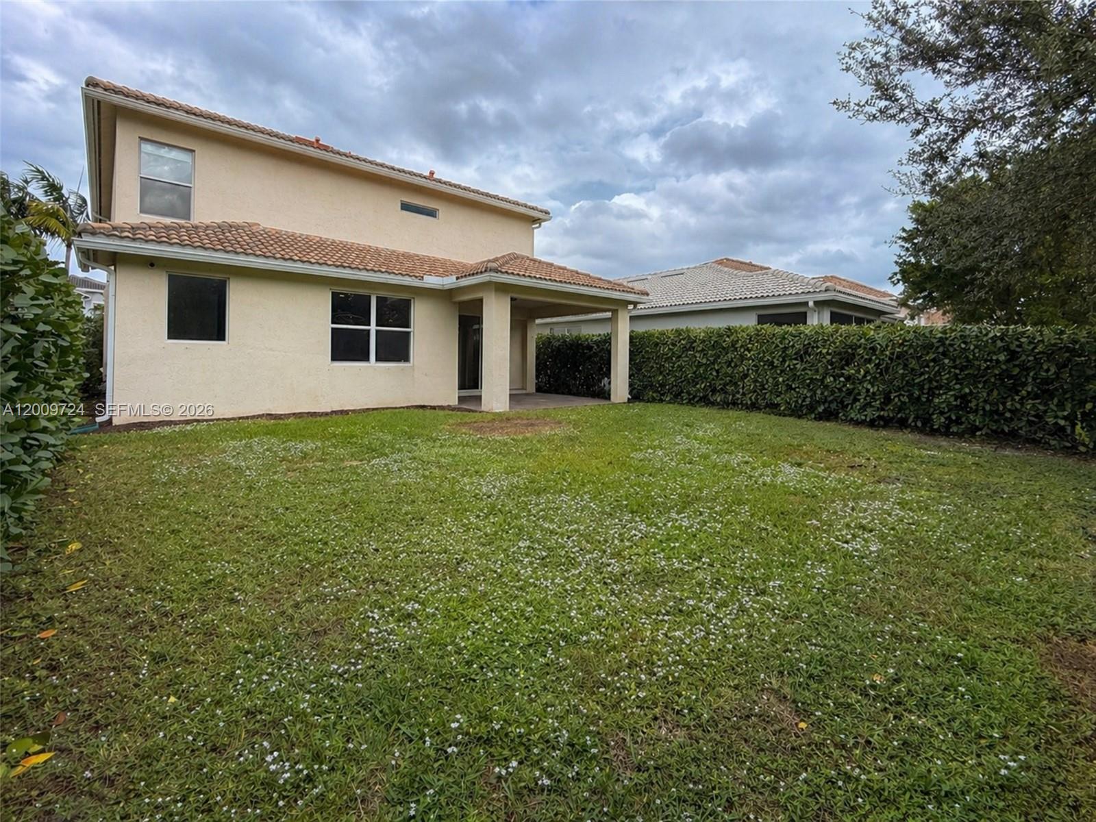 See details 4352 5 / 4 2501 sq. ft. $ 2026-04-29 0 Photo