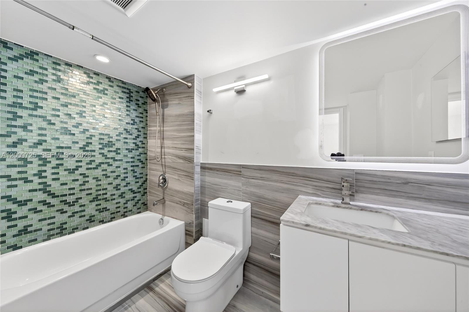 Photo of 3401 Country Club Dr #812, Aventura, Florida, 33180 -