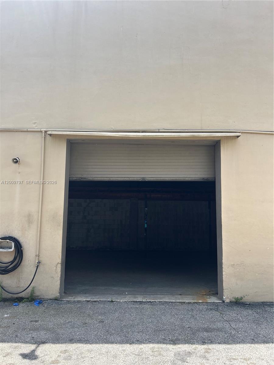 B  /   sq. ft. $ 2026-04-29 0 Photo