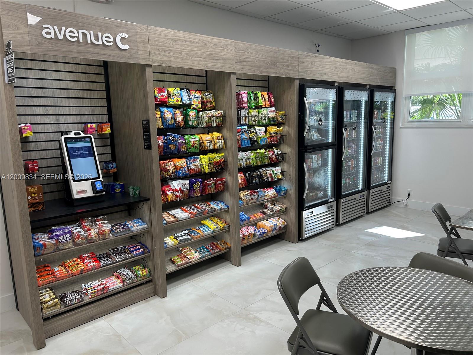 Photo of 3001 Ocean Dr  #101, Hollywood, Florida, 33019 - 24 hour store with coffee snack machines & TV