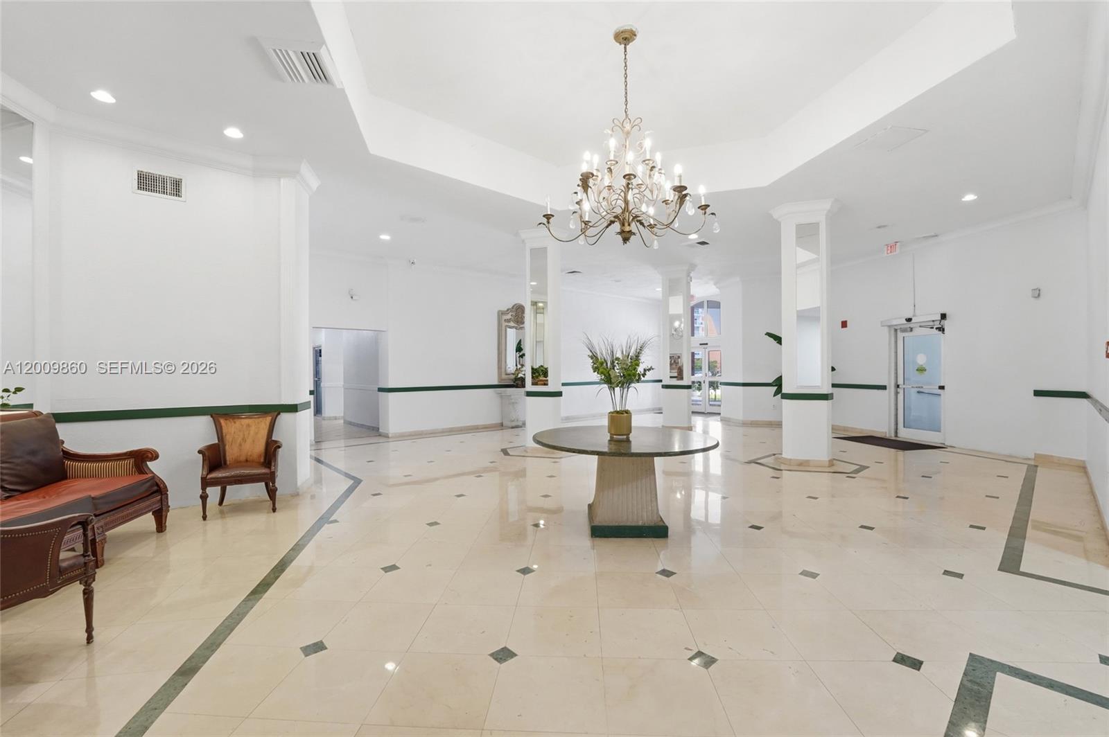 315W 2 / 2 1140 sq. ft. $ 2026-06-04 0 foto