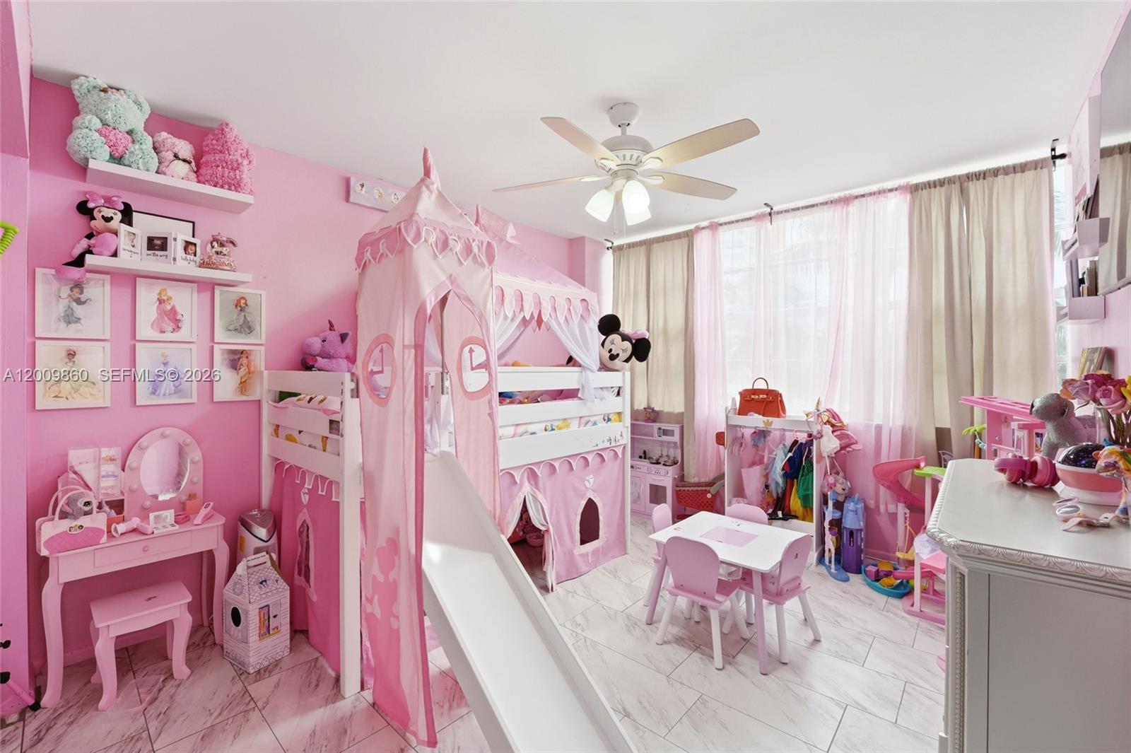 315W 2 / 2 1140 sq. ft. $ 2026-06-04 0 foto