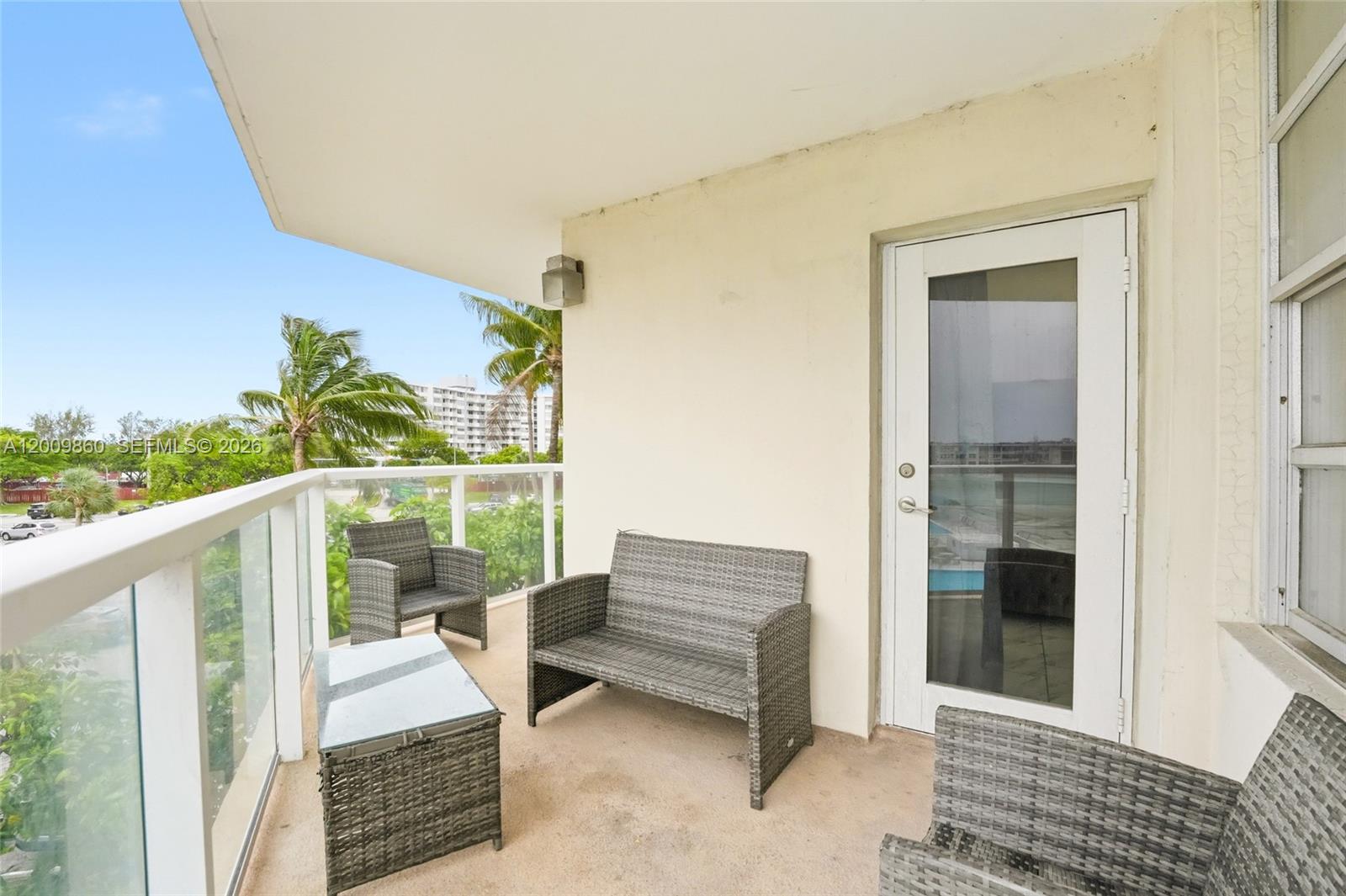 315W 2 / 2 1140 sq. ft. $ 2026-06-04 0 foto