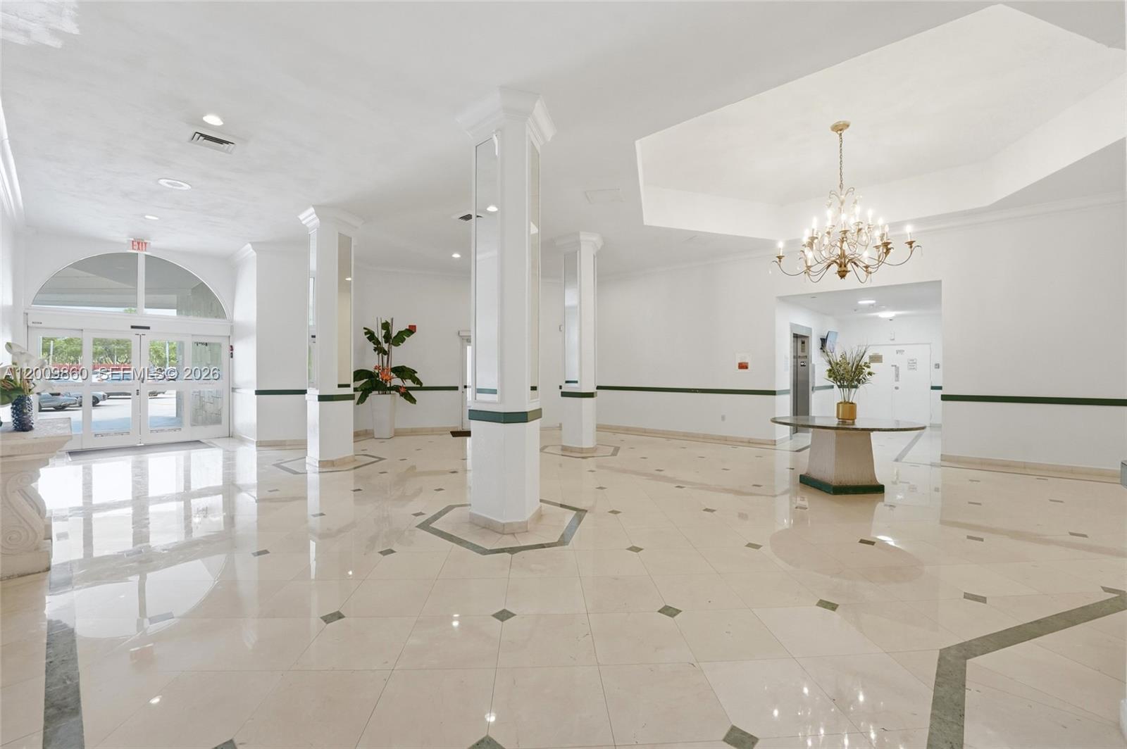 315W 2 / 2 1140 sq. ft. $ 2026-06-04 0 foto