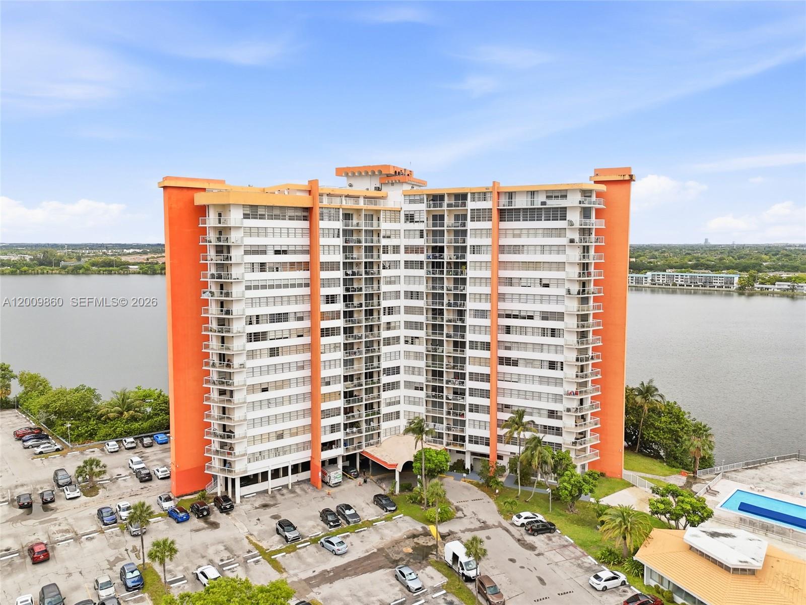 315W 2 / 2 1140 sq. ft. $ 2026-06-04 0 foto
