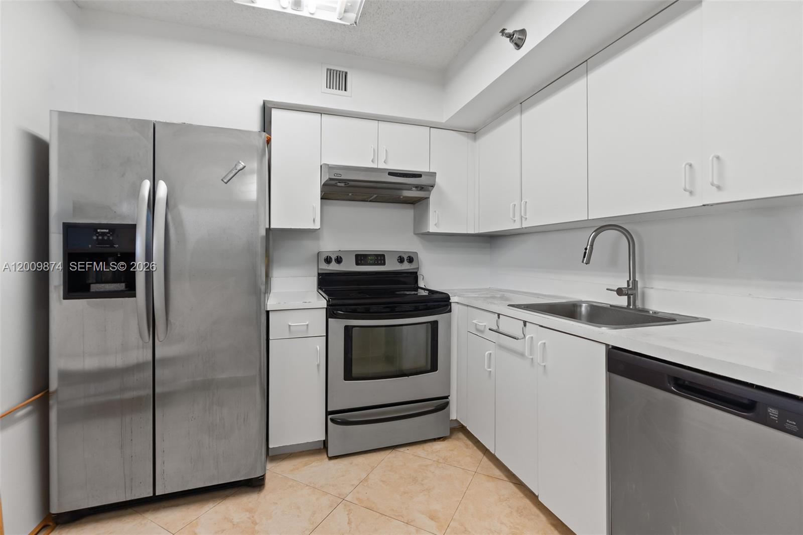 Photo of 3300 191st St #609, Aventura, Florida, 33180 -