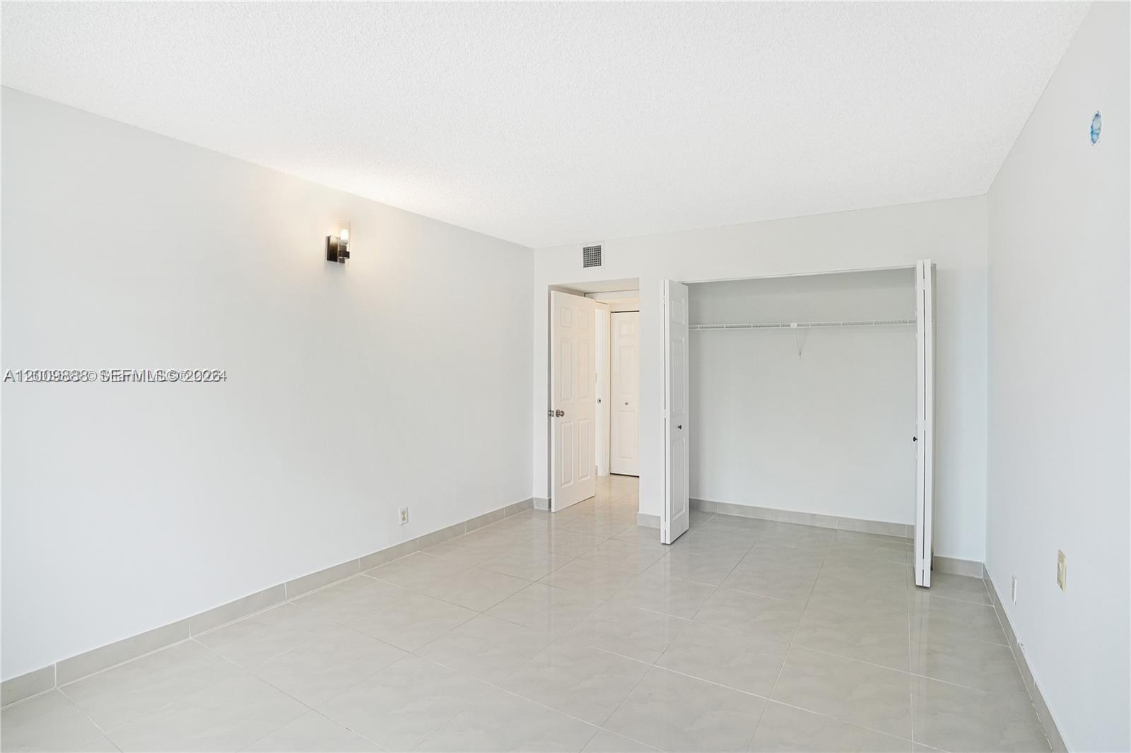 Photo of 3800 Ocean Dr  #414, Hollywood, Florida, 33019 - 