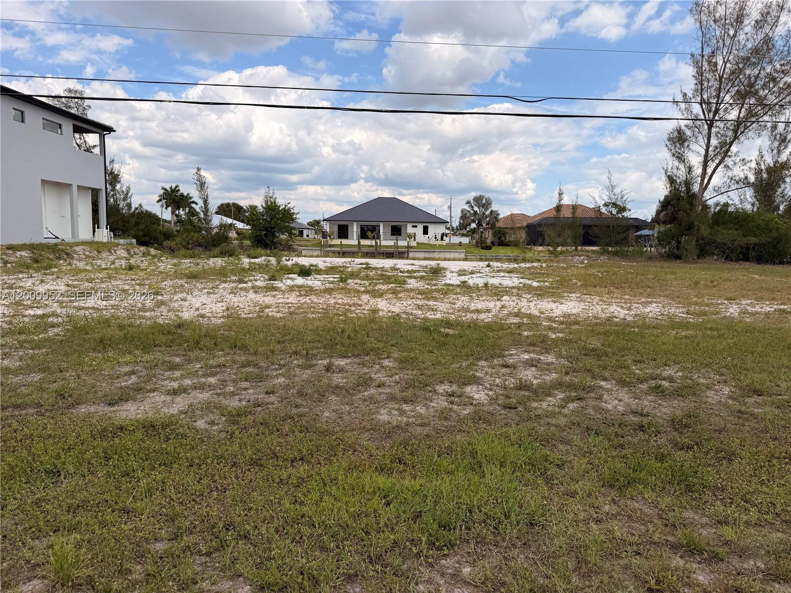   /   sq. ft. $ 2026-04-30 0 foto