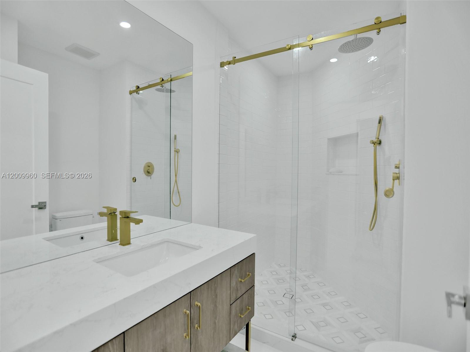 B408 3 / 2 1820 sq. ft. $ 2026-04-29 0 Photo