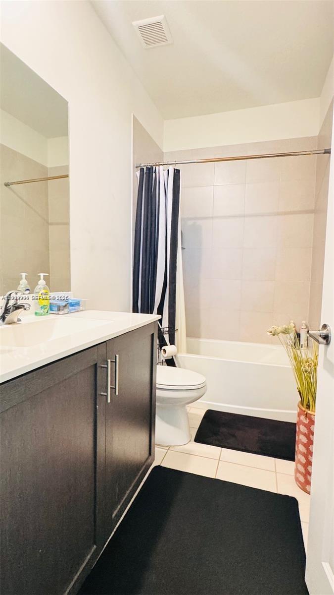 21463 3 / 3 1320 sq. ft. $ 2026-04-29 0 Photo