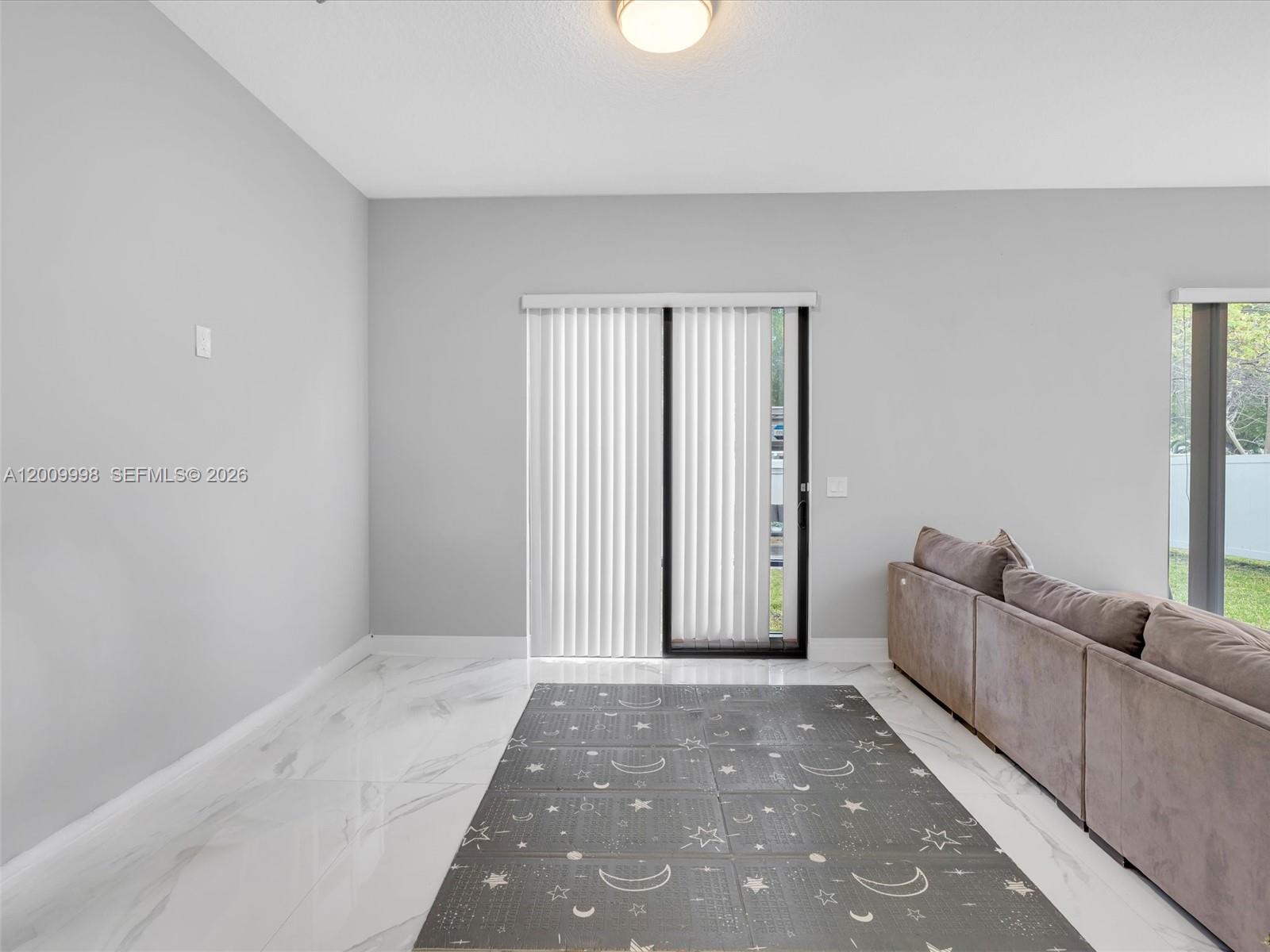 See details 4920 3 / 3 2187 sq. ft. $ 2026-05-06 0 Photo