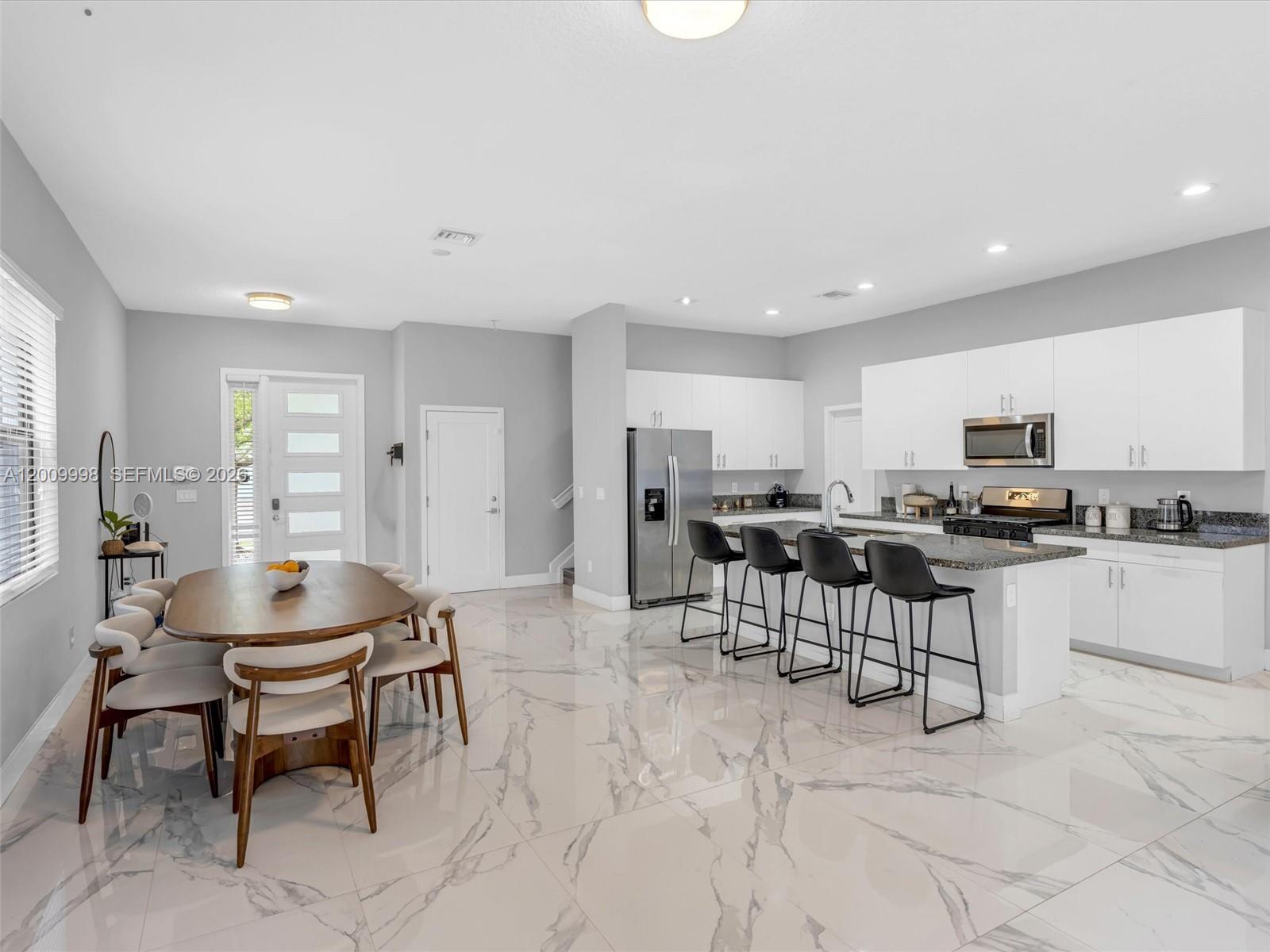 See details 4920 3 / 3 2187 sq. ft. $ 2026-05-06 0 Photo