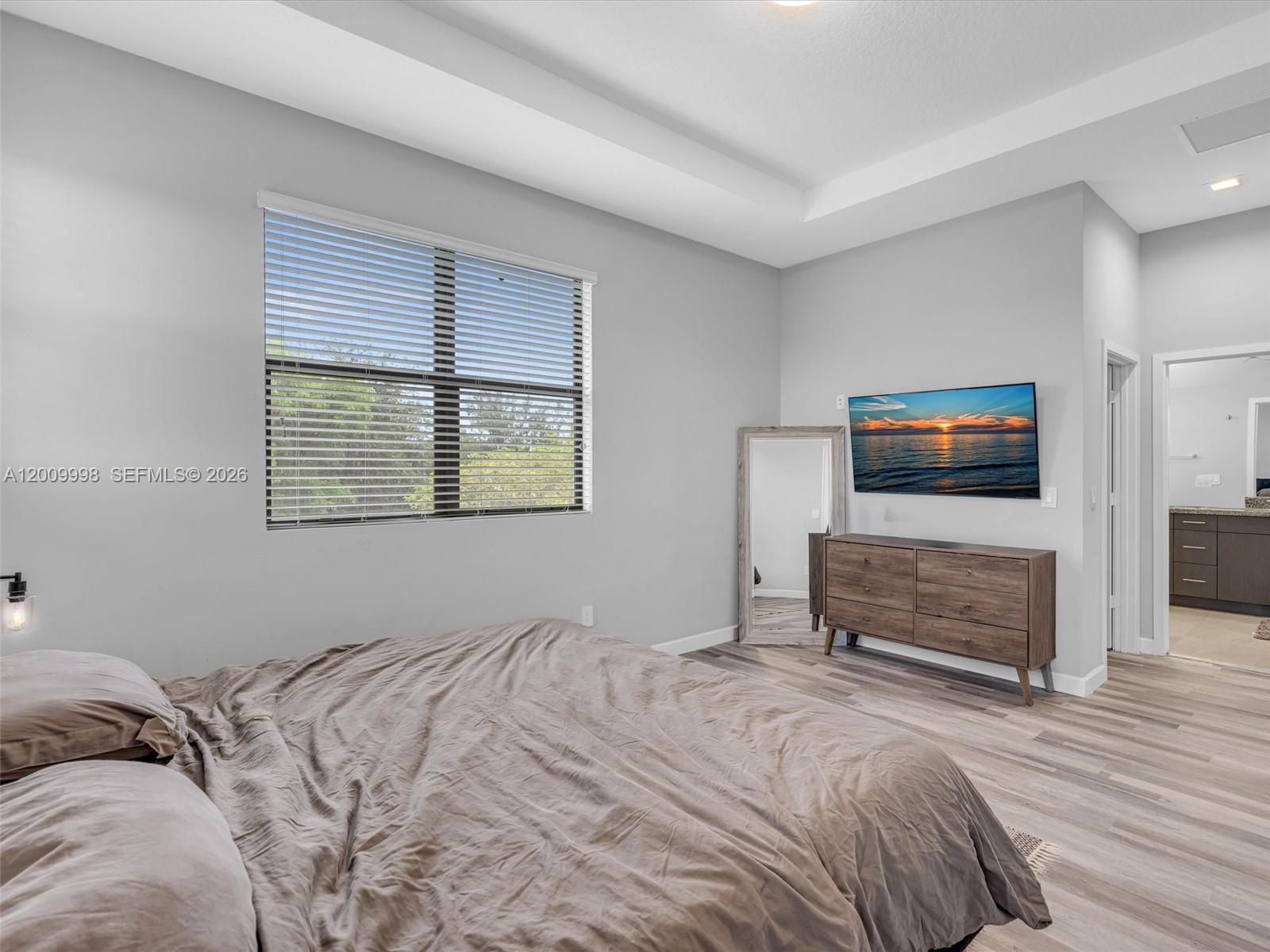 See details 4920 3 / 3 2187 sq. ft. $ 2026-05-06 0 Photo