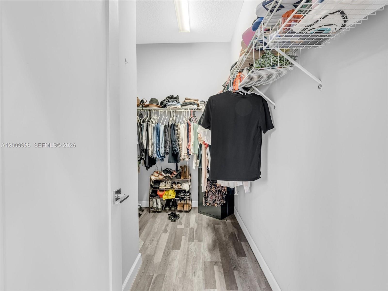 See details 4920 3 / 3 2187 sq. ft. $ 2026-05-06 0 Photo