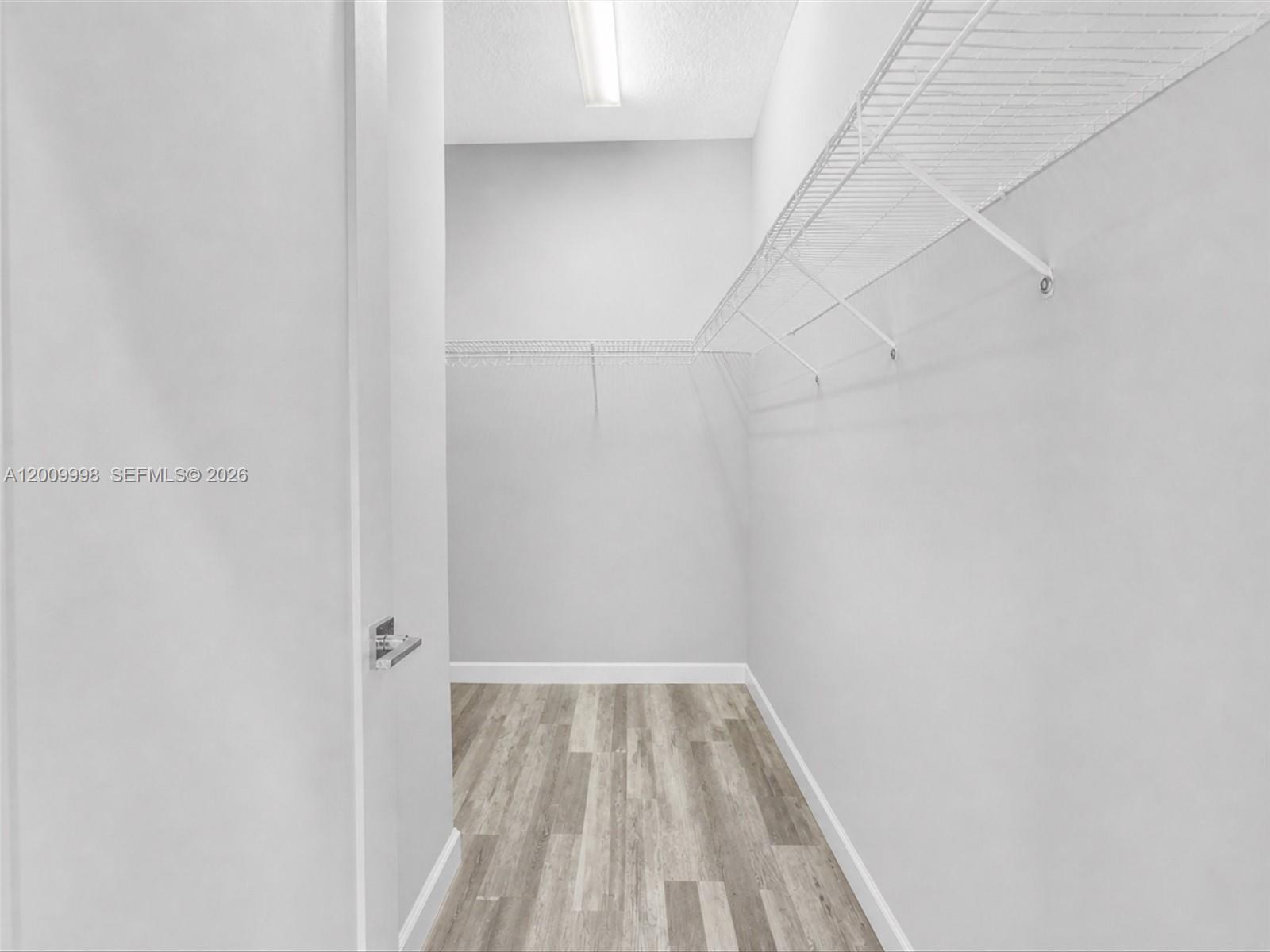 See details 4920 3 / 3 2187 sq. ft. $ 2026-05-06 0 Photo
