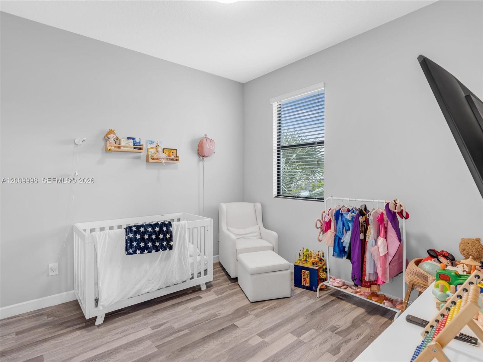See details 4920 3 / 3 2187 sq. ft. $ 2026-05-06 0 Photo