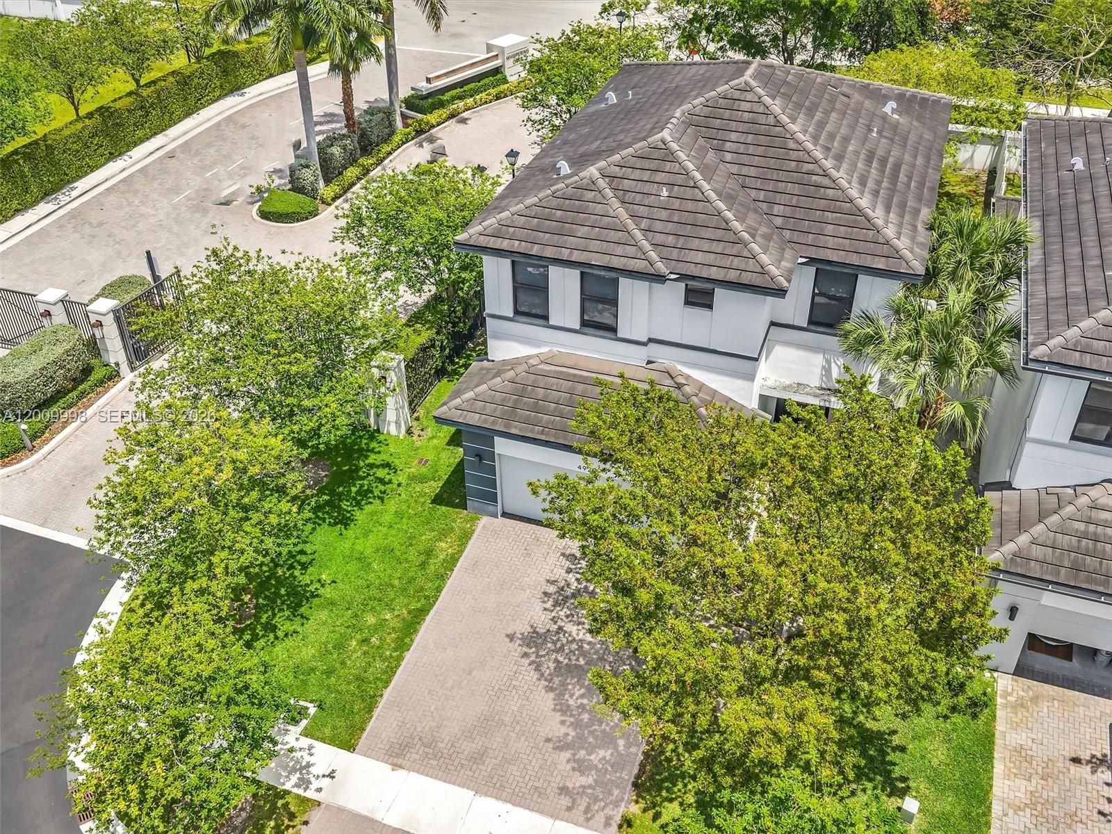 See details 4920 3 / 3 2187 sq. ft. $ 2026-05-06 0 Photo
