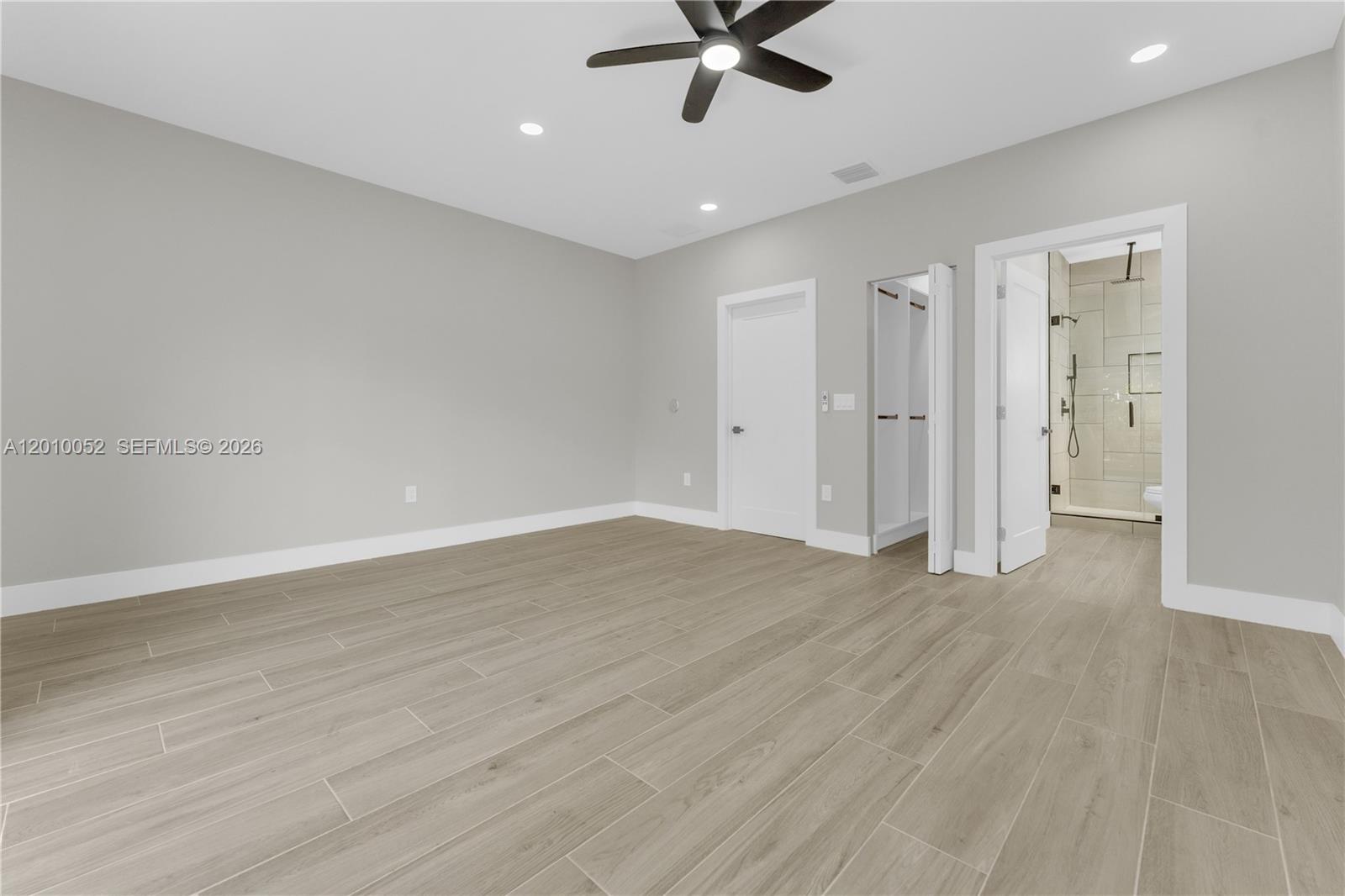 See details / 3312 sq. ft. $ 2026-04-29 0 Photo