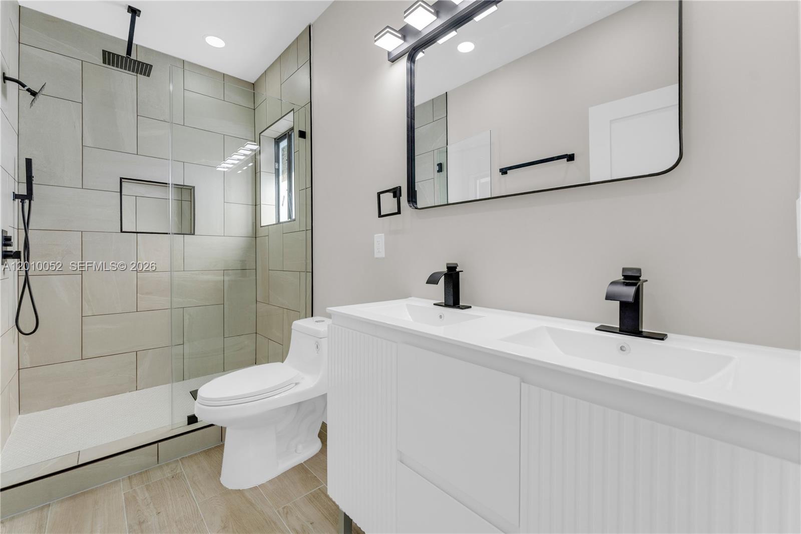 See details / 3312 sq. ft. $ 2026-04-29 0 Photo