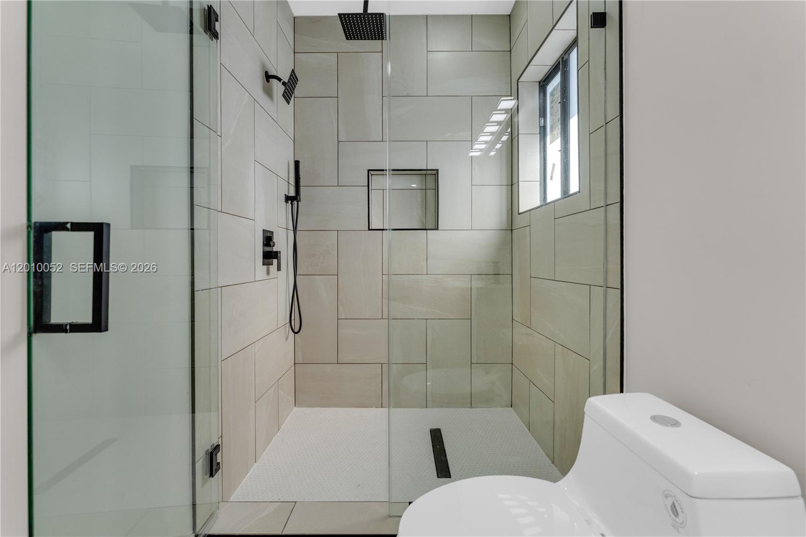 See details / 3312 sq. ft. $ 2026-04-29 0 Photo
