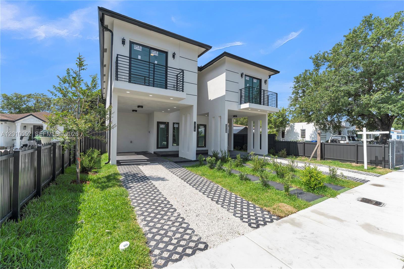 See details / 3312 sq. ft. $ 2026-04-29 0 Photo