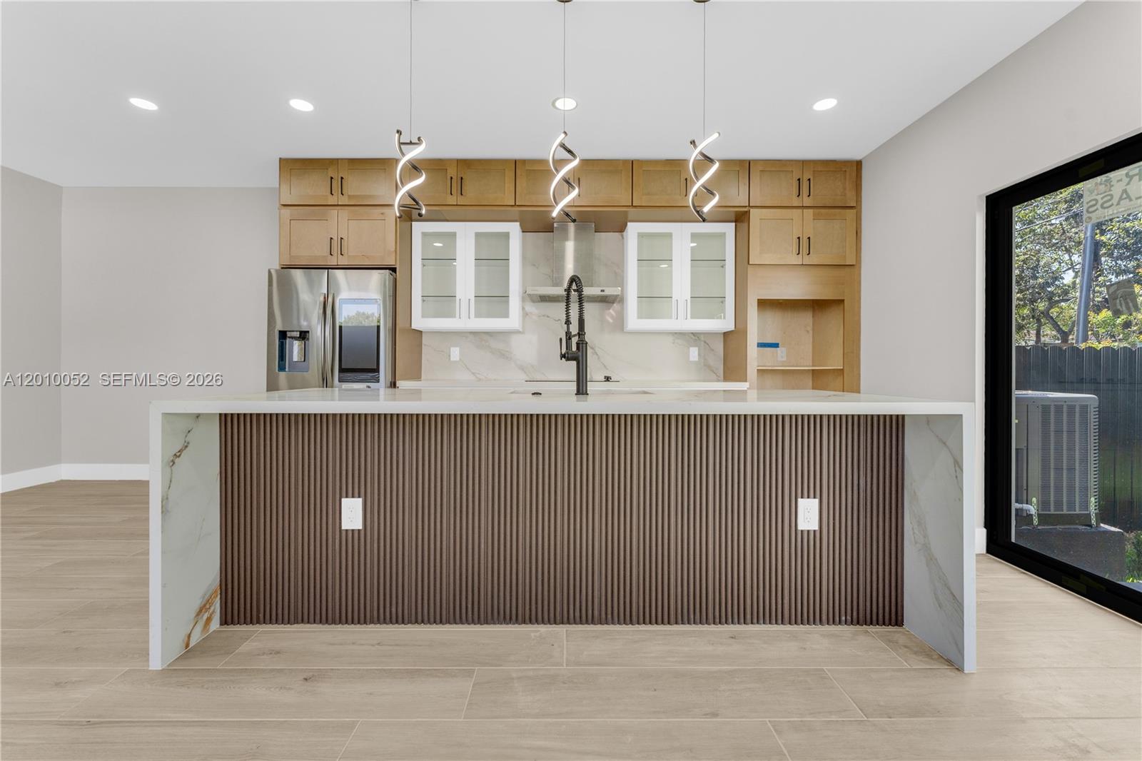 See details / 3312 sq. ft. $ 2026-04-29 0 Photo