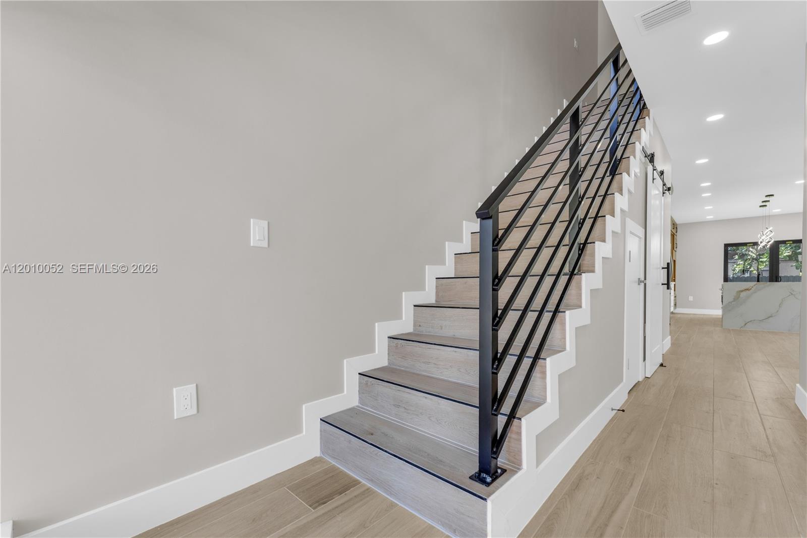 See details / 3312 sq. ft. $ 2026-04-29 0 Photo