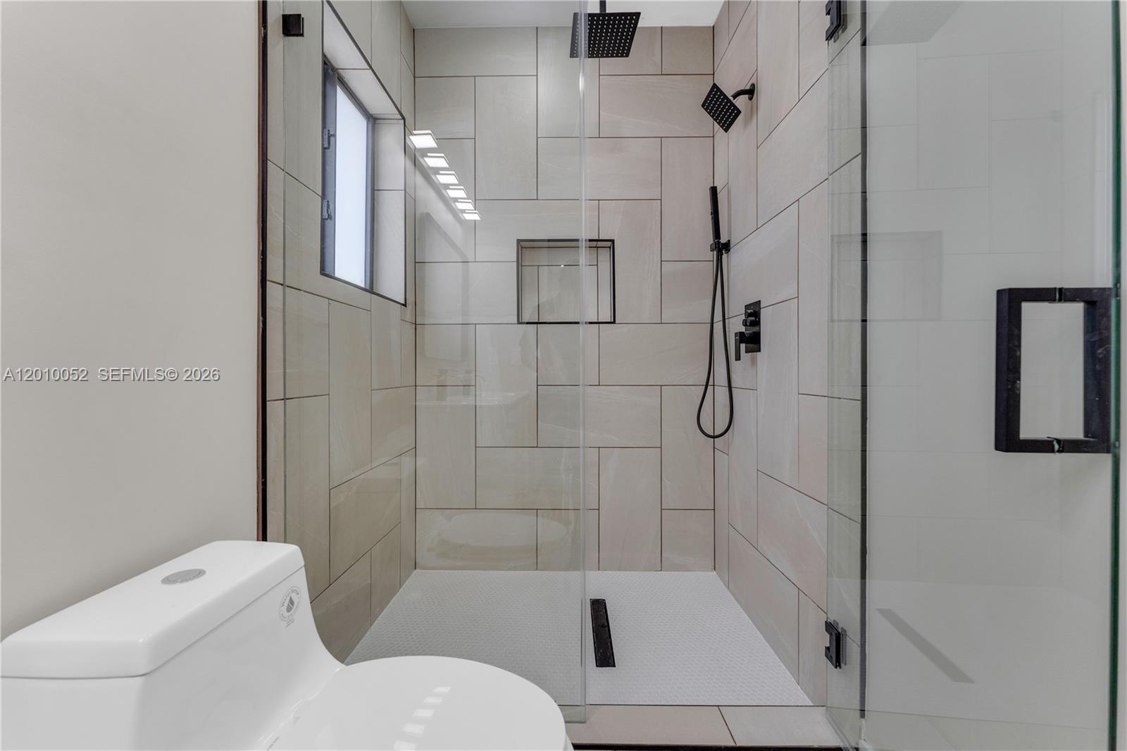 See details / 3312 sq. ft. $ 2026-04-29 0 Photo