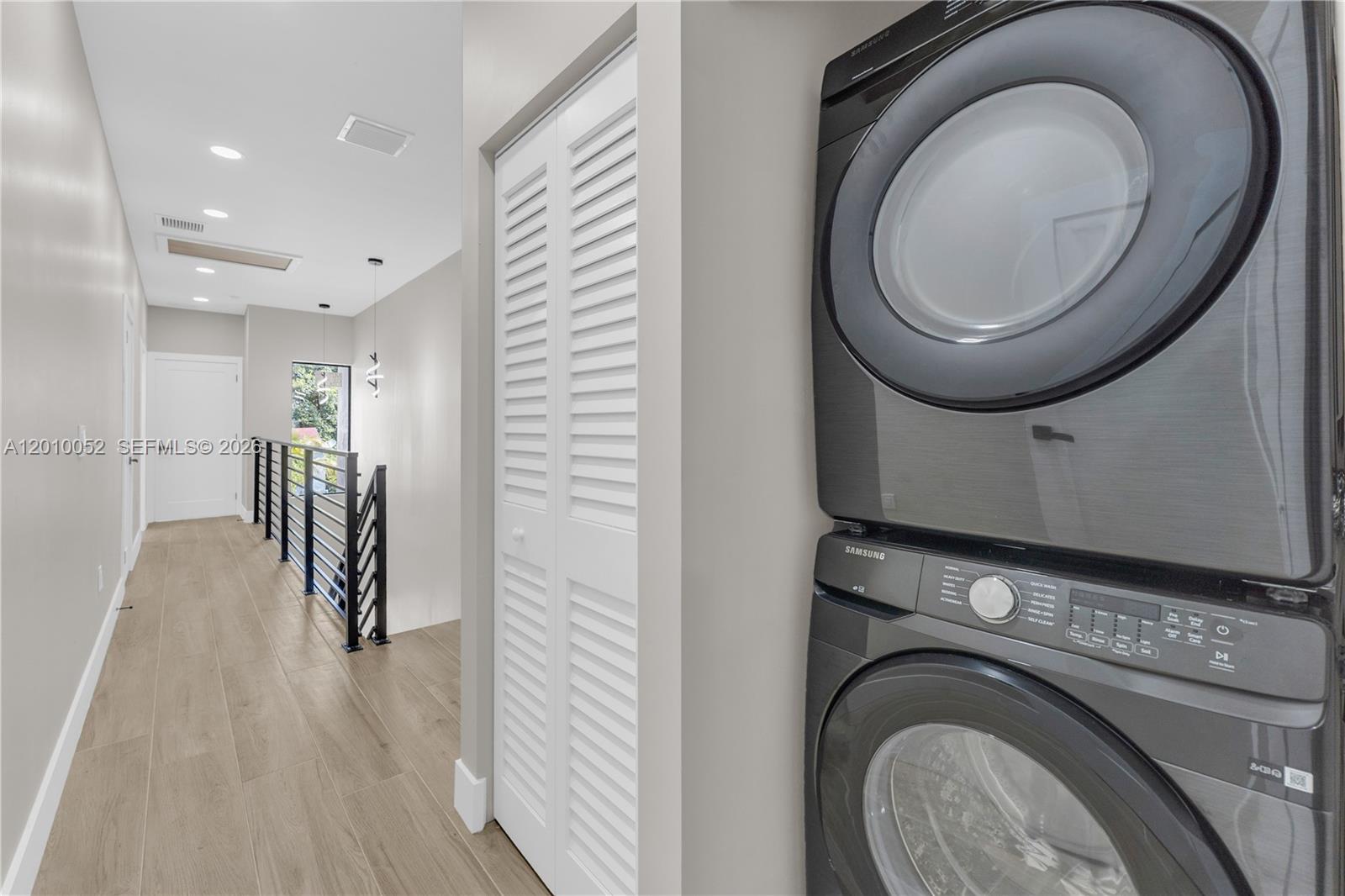 See details / 3312 sq. ft. $ 2026-04-29 0 Photo