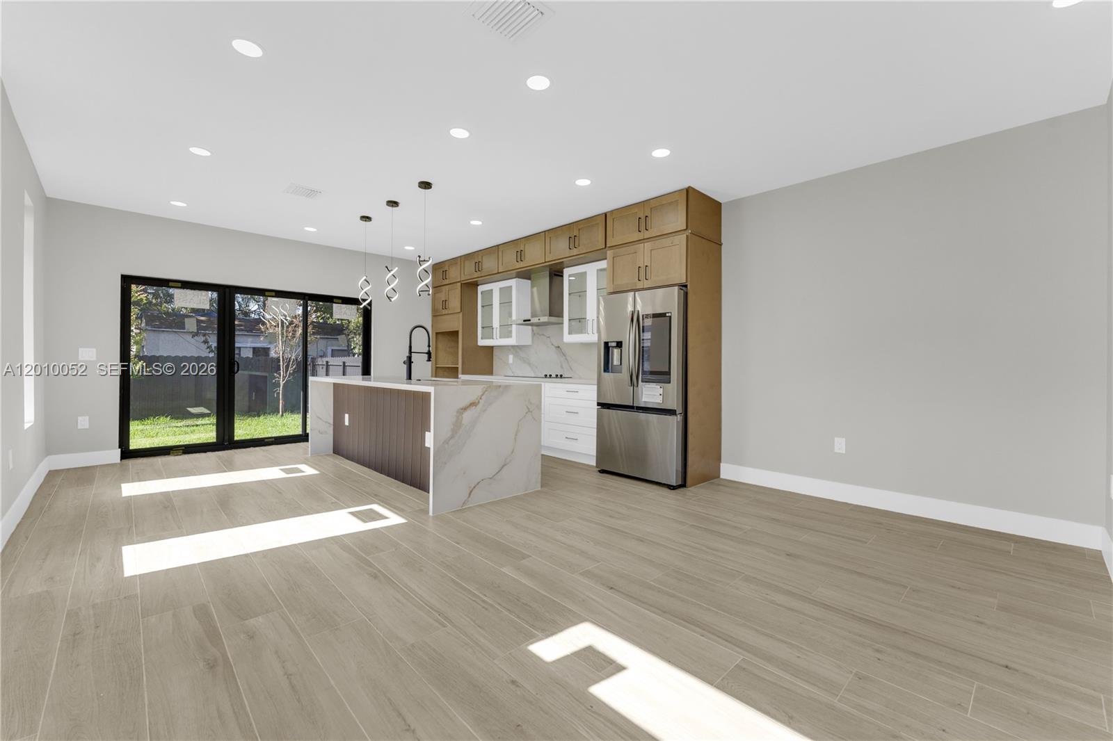 See details / 3312 sq. ft. $ 2026-04-29 0 Photo