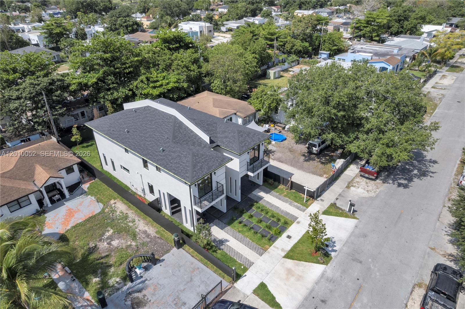 See details / 3312 sq. ft. $ 2026-04-29 0 Photo
